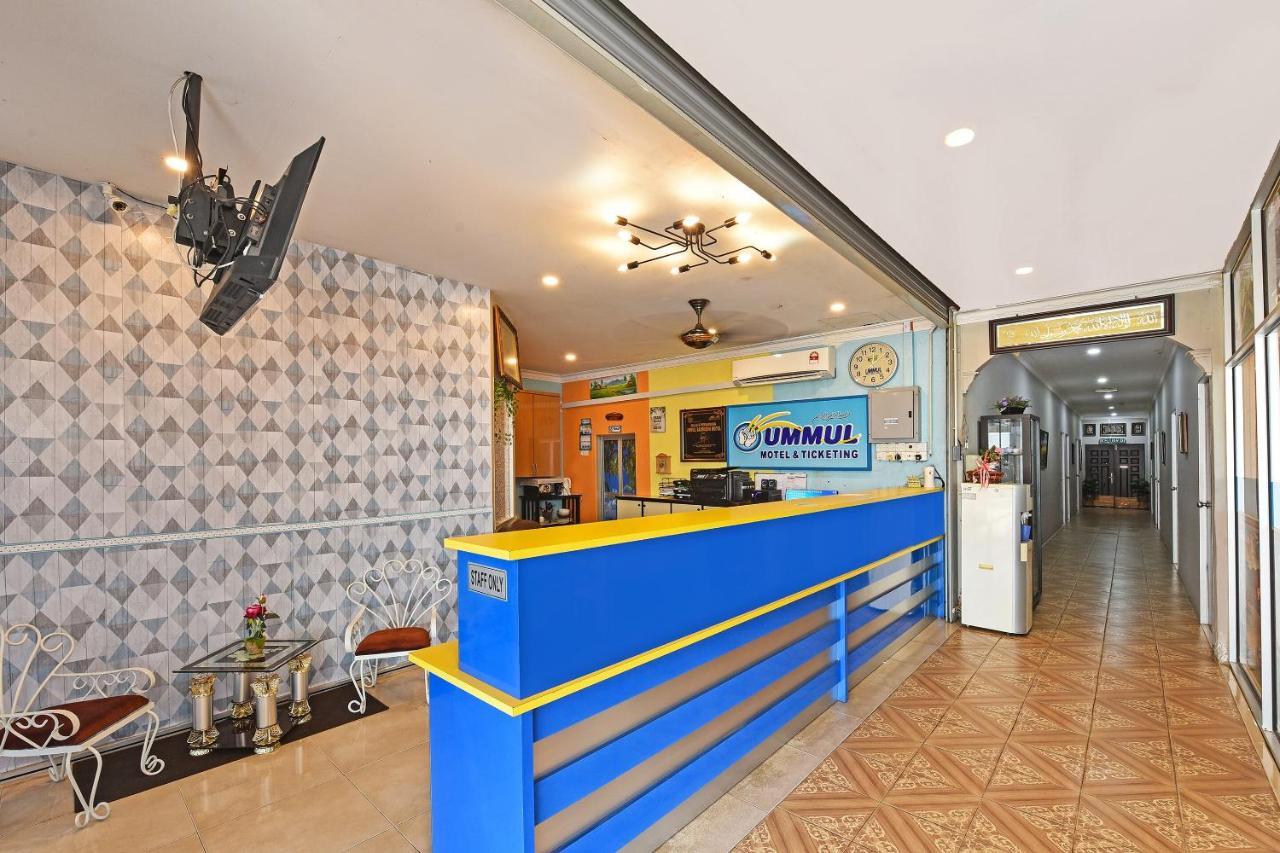 Capital O 90614 Cvia Ummul Hotel Padang Besar Bagian luar foto