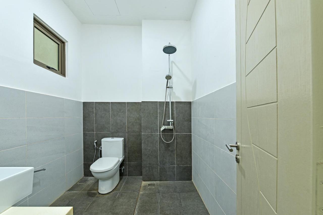 Capital O 90614 Cvia Ummul Hotel Padang Besar Bagian luar foto